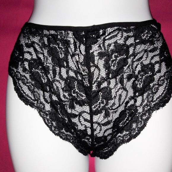 Off Shoulder Stretch Black Lace Bralette Panty Set - Picture 6 of 7